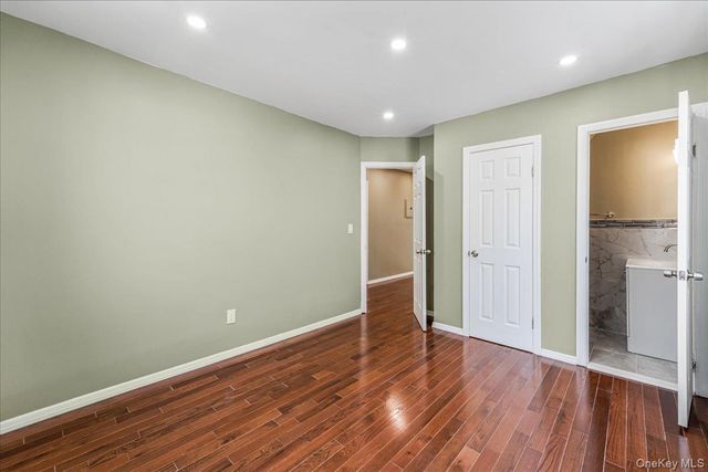 90-34 205th Street, Hollis, NY 11423