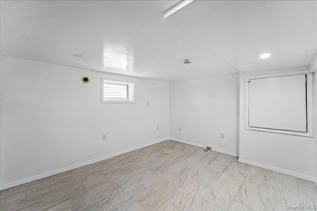 90-34 205th Street, Hollis, NY 11423