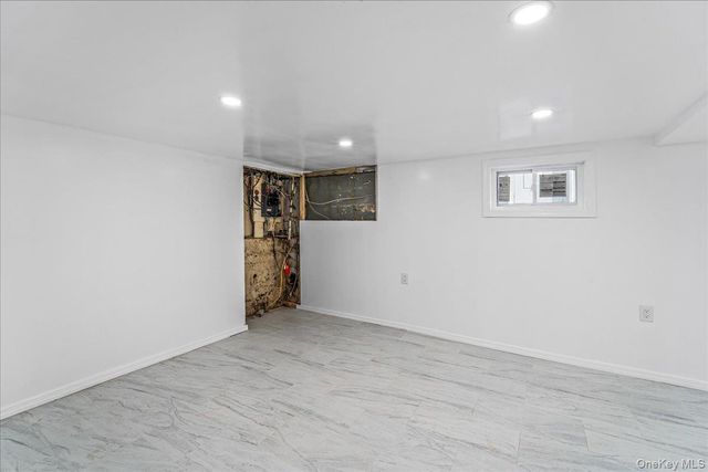 90-34 205th Street, Hollis, NY 11423