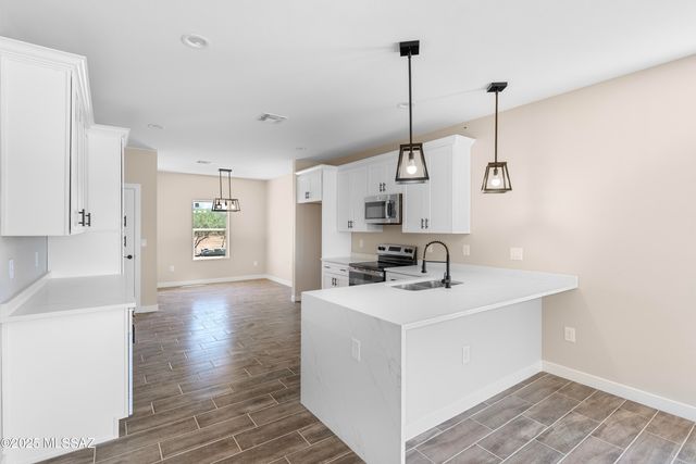 1902 Circulo Colombia, Rio Rico, AZ 85648