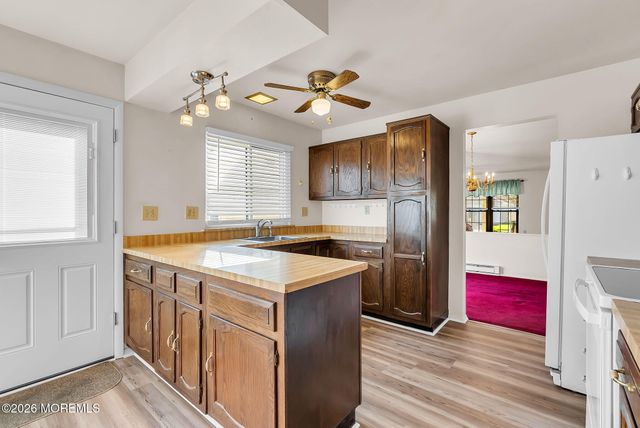 47 Elmswell Avenue, Manchester, NJ 08759