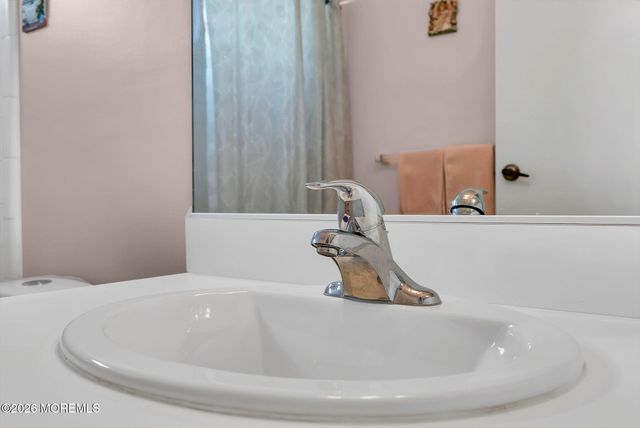 47 Elmswell Avenue, Manchester, NJ 08759