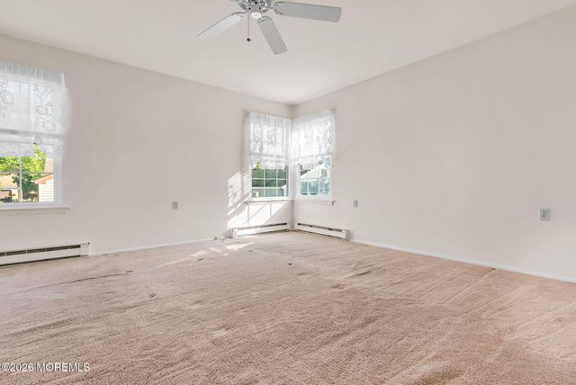 47 Elmswell Avenue, Manchester, NJ 08759