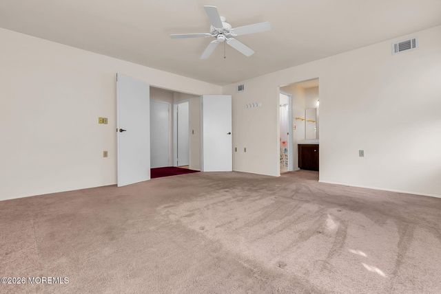 47 Elmswell Avenue, Manchester, NJ 08759