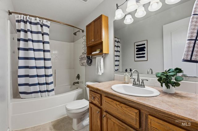 3139 W Pudu Ct, Meridian, ID 83646