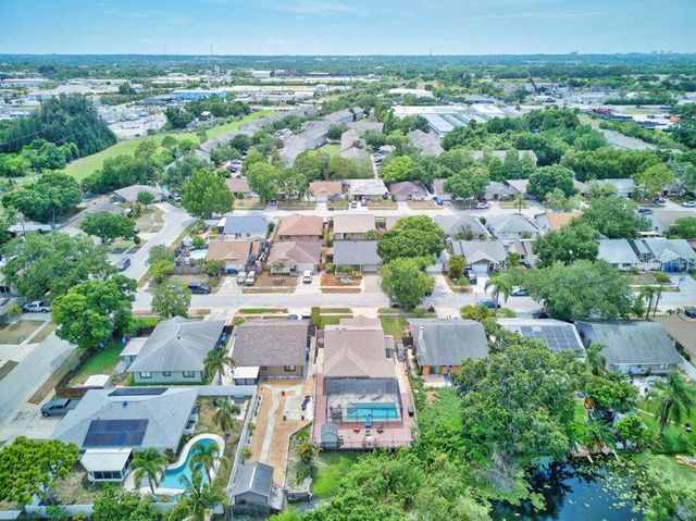 1803 NEEDLES LANE W, Largo, FL 33771