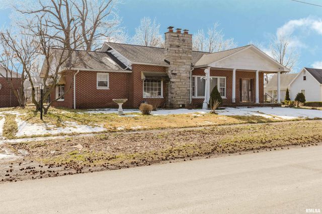 300 S 21ST Street, Herrin, IL 62948
