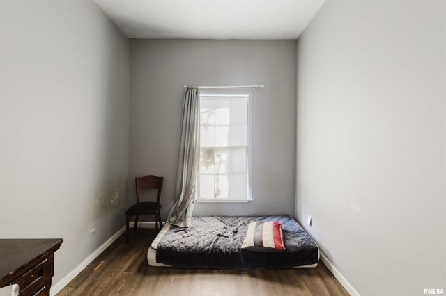 300 S 21ST Street, Herrin, IL 62948