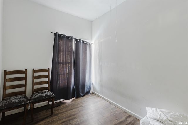 300 S 21ST Street, Herrin, IL 62948