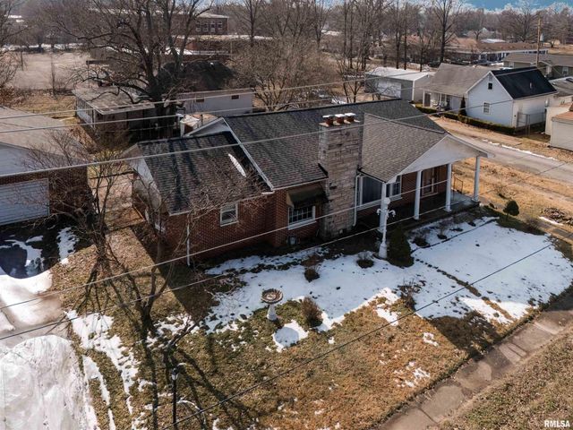 300 S 21ST Street, Herrin, IL 62948