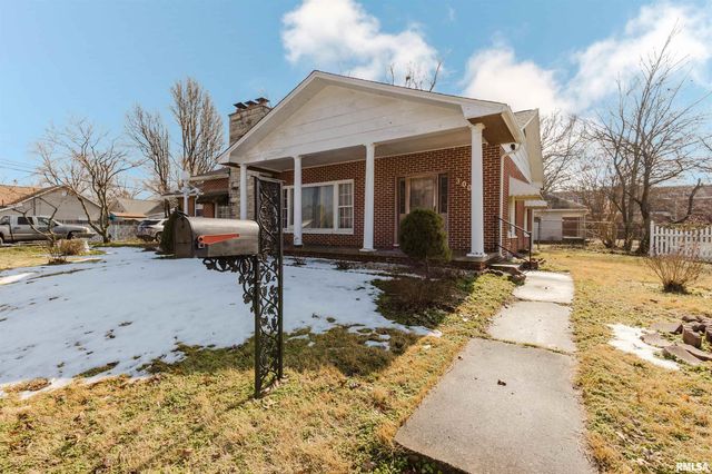 300 S 21ST Street, Herrin, IL 62948