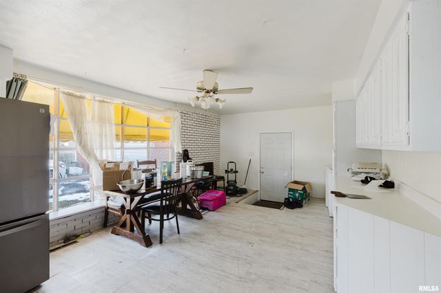 300 S 21ST Street, Herrin, IL 62948