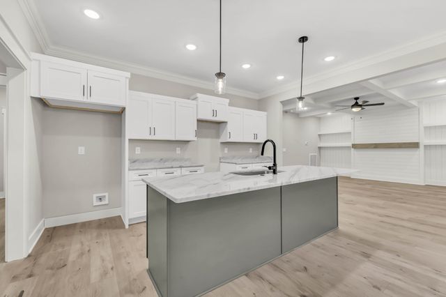 528 Canyon View Court, Clarksville, TN 37040