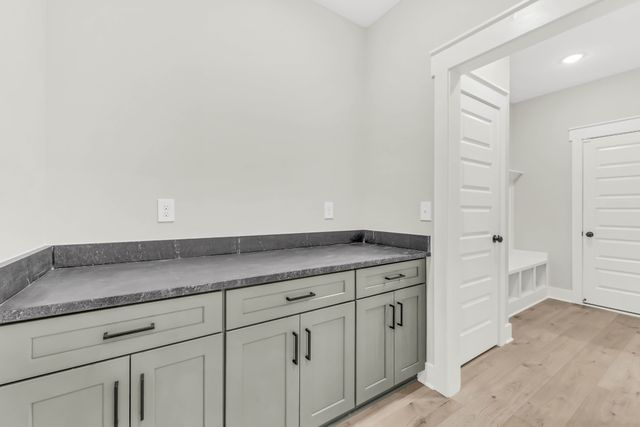 528 Canyon View Court, Clarksville, TN 37040