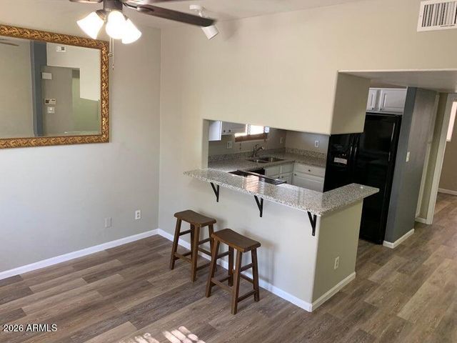 1025 E HIGHLAND Avenue 32, Phoenix, AZ 85014