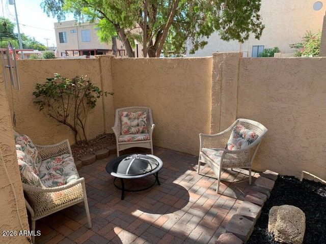 1025 E HIGHLAND Avenue 32, Phoenix, AZ 85014