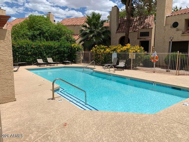 1025 E HIGHLAND Avenue 32, Phoenix, AZ 85014