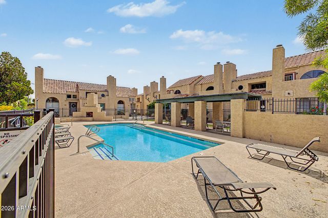 1025 E HIGHLAND Avenue 32, Phoenix, AZ 85014