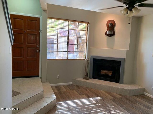 1025 E HIGHLAND Avenue 32, Phoenix, AZ 85014