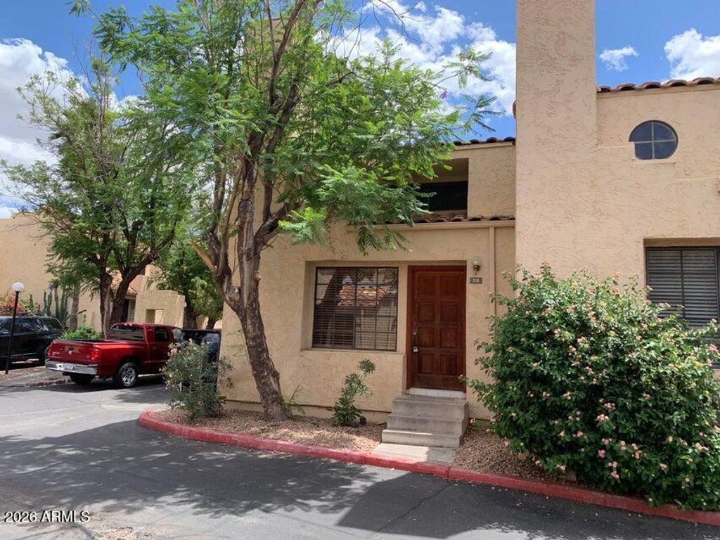 1025 E HIGHLAND Avenue 32, Phoenix, AZ 85014