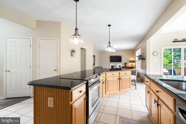 5646 DENFIELD PL, Adamstown, MD 21710