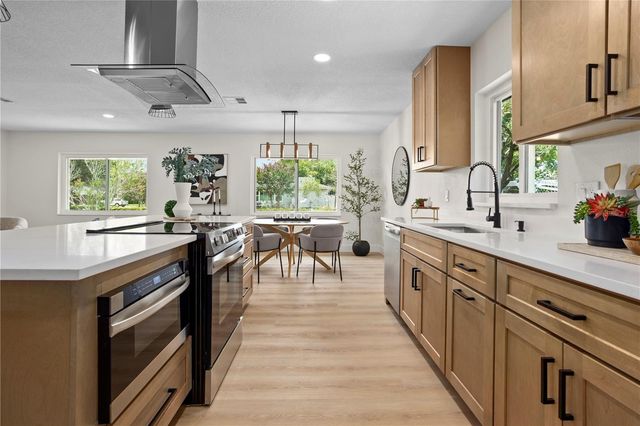 2652 ABBEY ROAD, Winter Park, FL 32792
