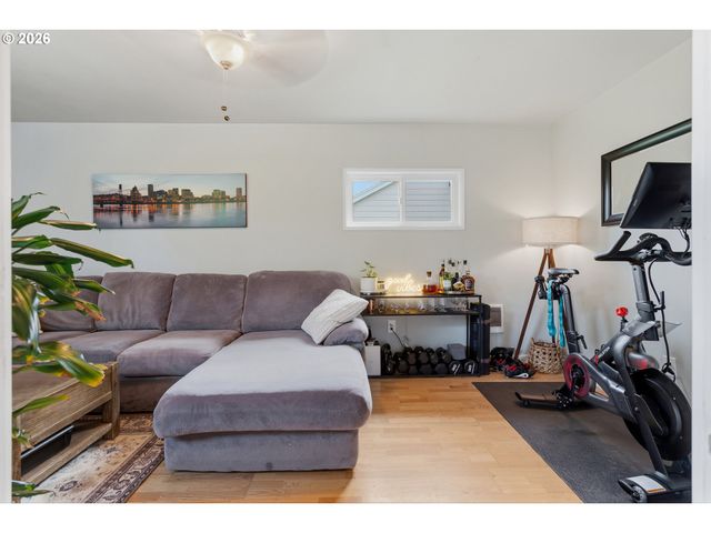 2860 Sw 121ST Ave, Beaverton, OR 97005
