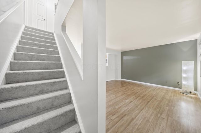 7685 Whitneyway Drive, 17, Columbus, OH 43085