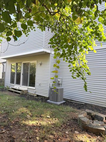 7685 Whitneyway Drive, 17, Columbus, OH 43085