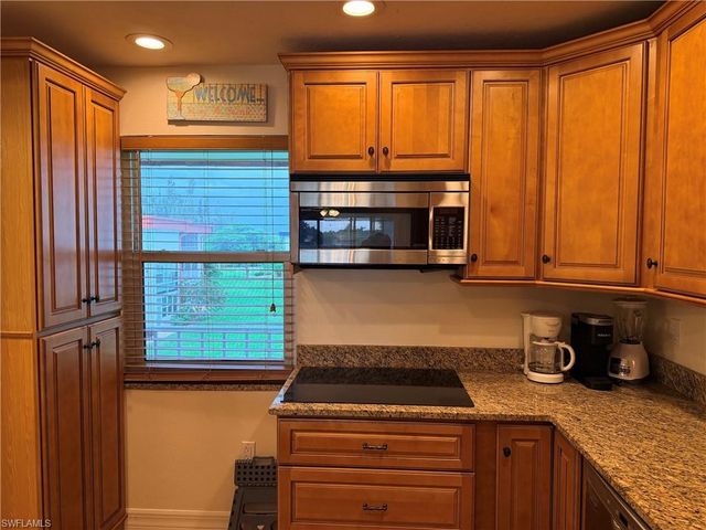 1700 Pine Valley DR 314, Fort Myers, FL 33907