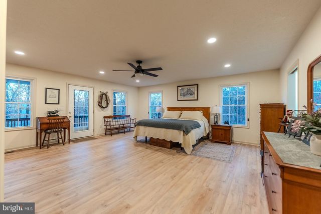 216 ANGEL COUNTRY LN, Paw Paw, WV 25434