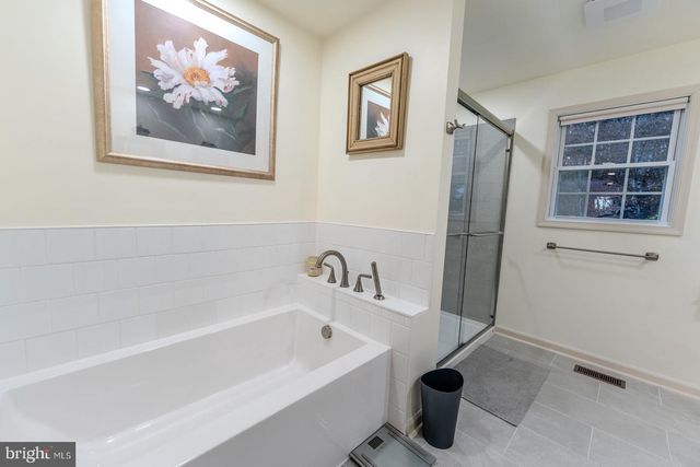 216 ANGEL COUNTRY LN, Paw Paw, WV 25434