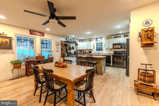 216 ANGEL COUNTRY LN, Paw Paw, WV 25434