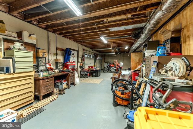 216 ANGEL COUNTRY LN, Paw Paw, WV 25434