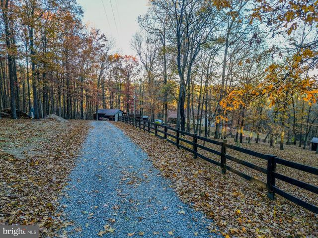 216 ANGEL COUNTRY LN, Paw Paw, WV 25434