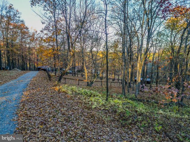 216 ANGEL COUNTRY LN, Paw Paw, WV 25434