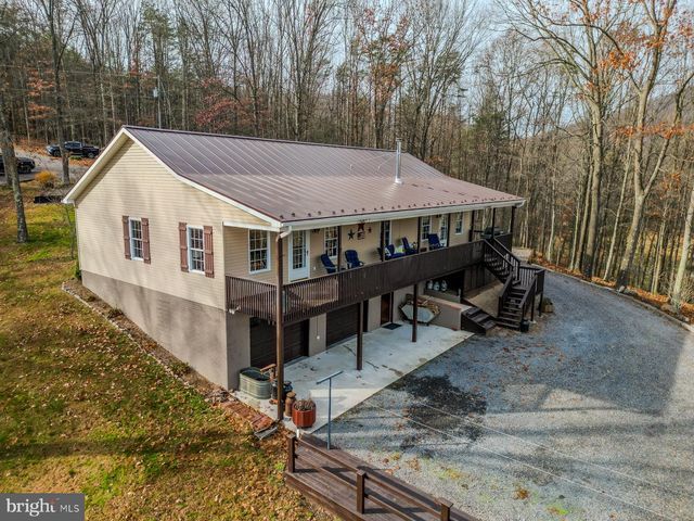 216 ANGEL COUNTRY LN, Paw Paw, WV 25434
