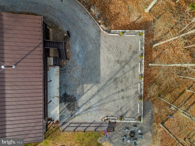 216 ANGEL COUNTRY LN, Paw Paw, WV 25434