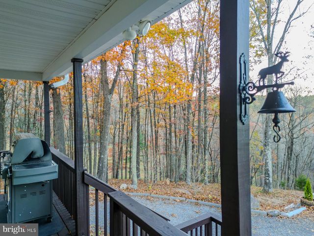 216 ANGEL COUNTRY LN, Paw Paw, WV 25434