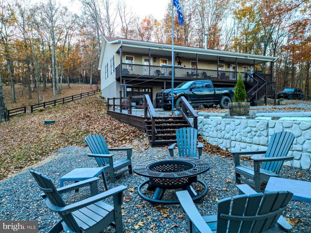 216 ANGEL COUNTRY LN, Paw Paw, WV 25434