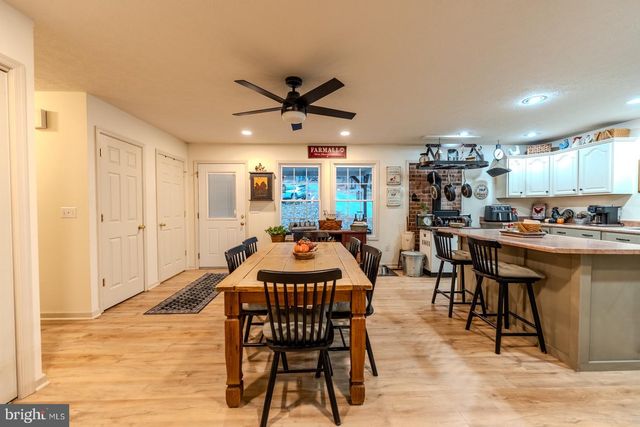 216 ANGEL COUNTRY LN, Paw Paw, WV 25434