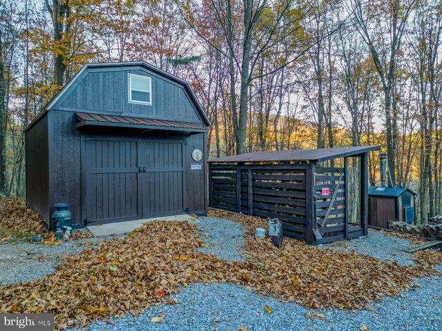 216 ANGEL COUNTRY LN, Paw Paw, WV 25434