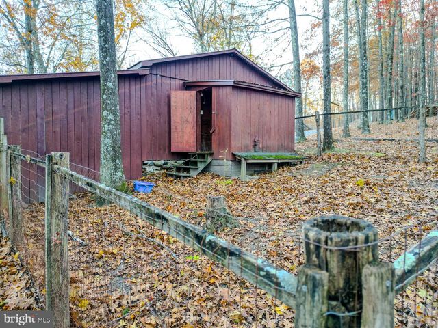 216 ANGEL COUNTRY LN, Paw Paw, WV 25434