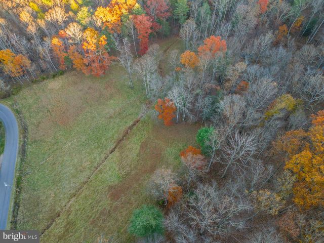 216 ANGEL COUNTRY LN, Paw Paw, WV 25434