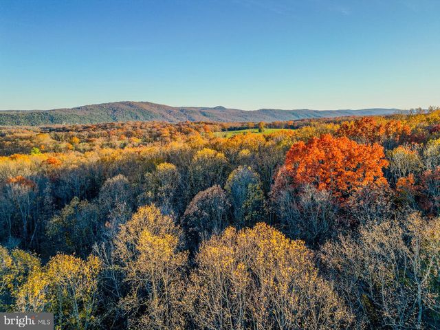 216 ANGEL COUNTRY LN, Paw Paw, WV 25434