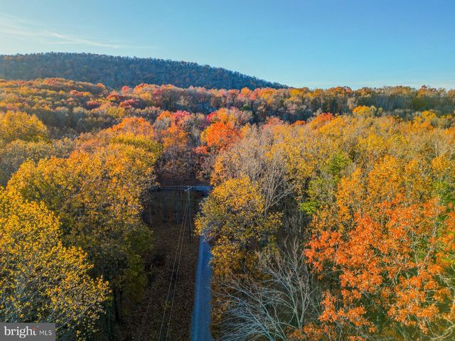 216 ANGEL COUNTRY LN, Paw Paw, WV 25434