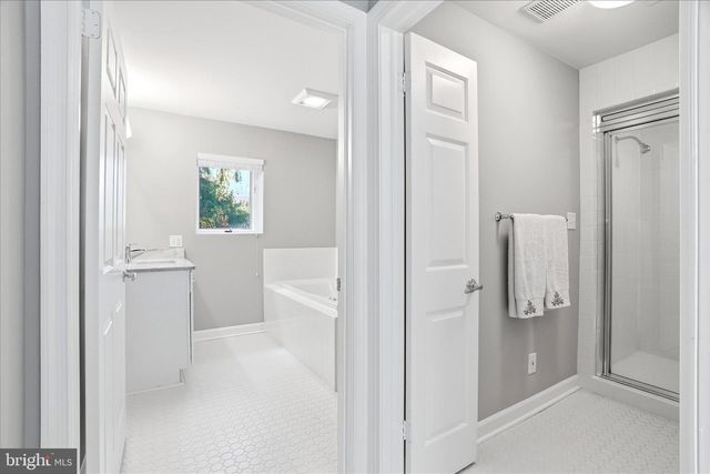 5993 WHITE FLINT DR, Frederick, MD 21702