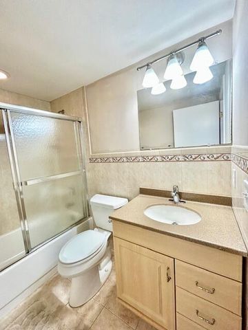 715 Normandy O, Delray Beach, FL 33484
