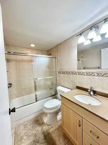 715 Normandy O, Delray Beach, FL 33484