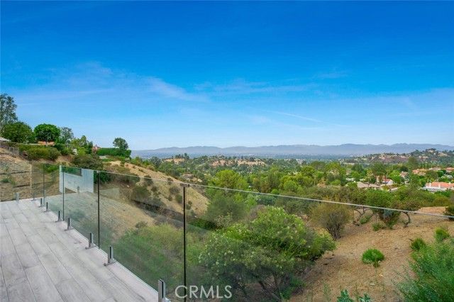 19131 menard Place, Tarzana (los Angeles), CA 91356